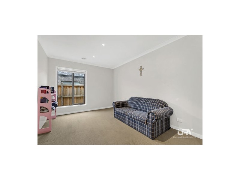 470 Brookfield Boulevard, Mickleham VIC 3064