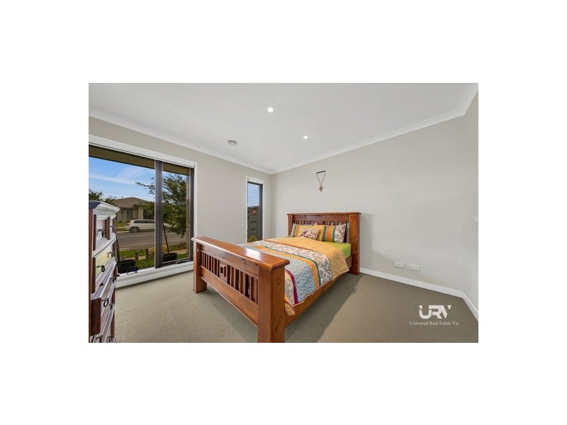 470 Brookfield Boulevard, Mickleham VIC 3064