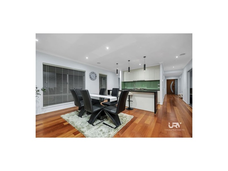 30 Revelstoke Street, Mickleham VIC 3064