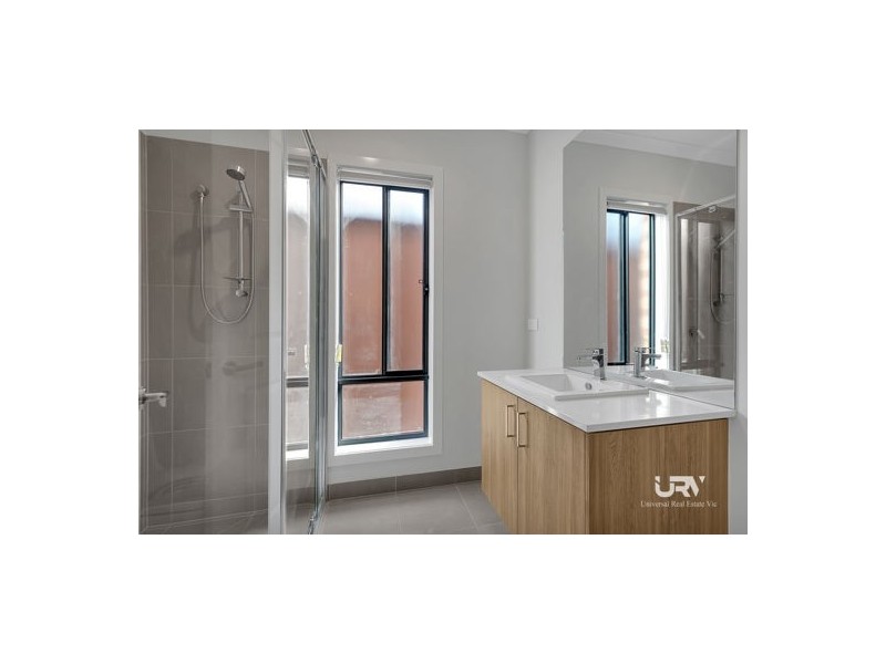 13 Tucholsky drive, Kalkallo VIC 3064