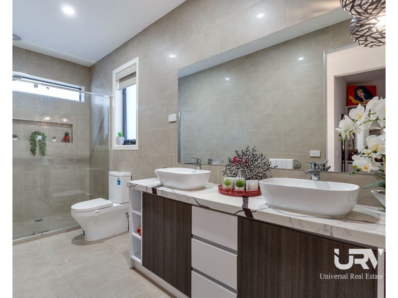 1 Welland Drive, Mickleham VIC 3064