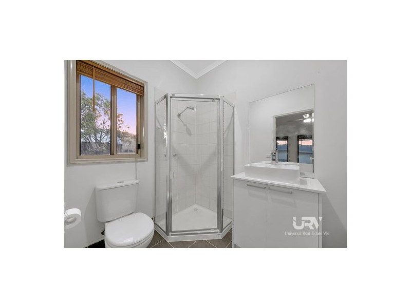 14 Claremont  Street, Craigieburn VIC 3064