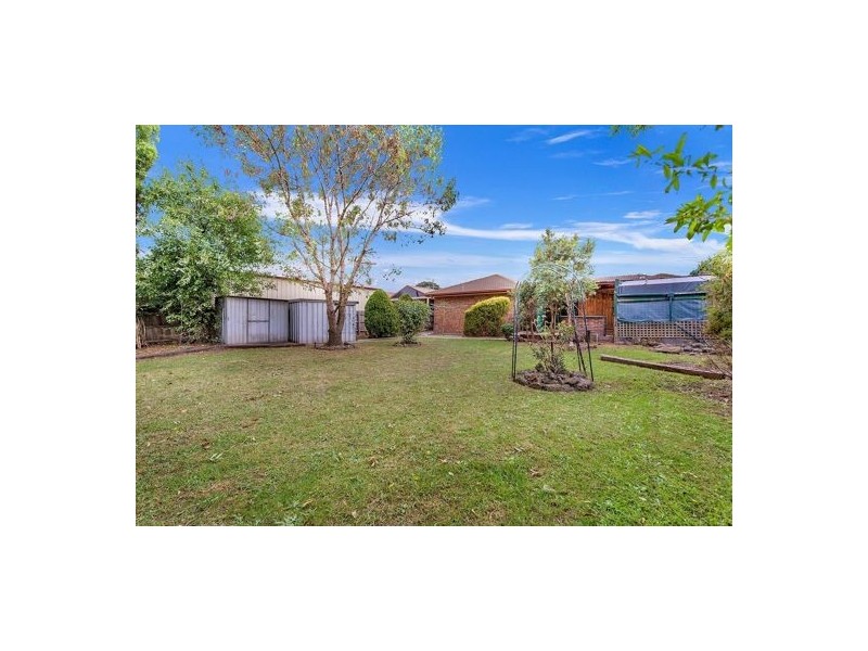 9 Edington Way, Craigieburn VIC 3064