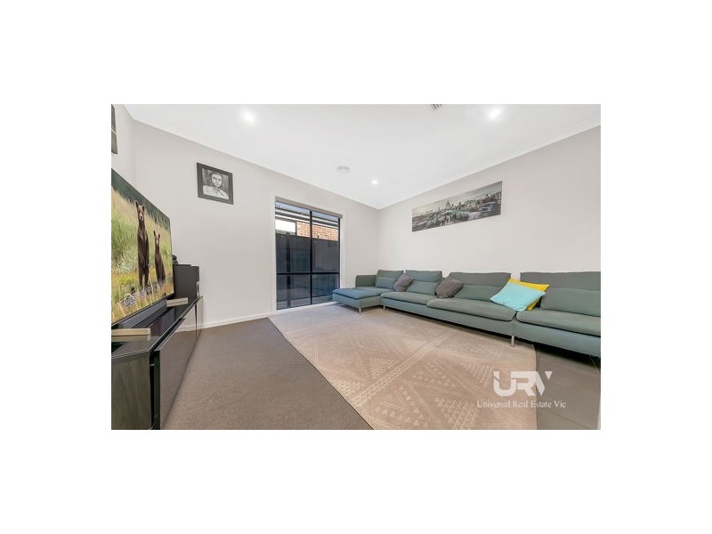 6 Geyser Street, Craigieburn VIC 3064