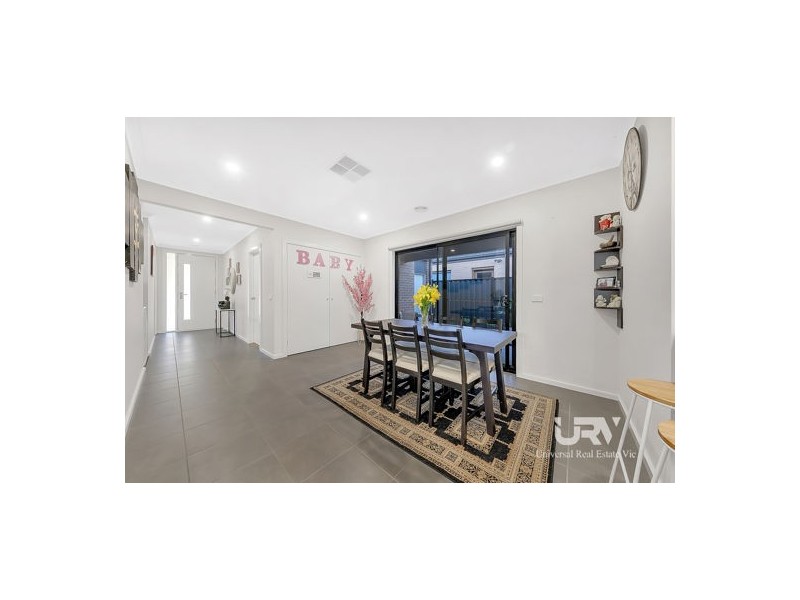 6 Geyser Street, Craigieburn VIC 3064