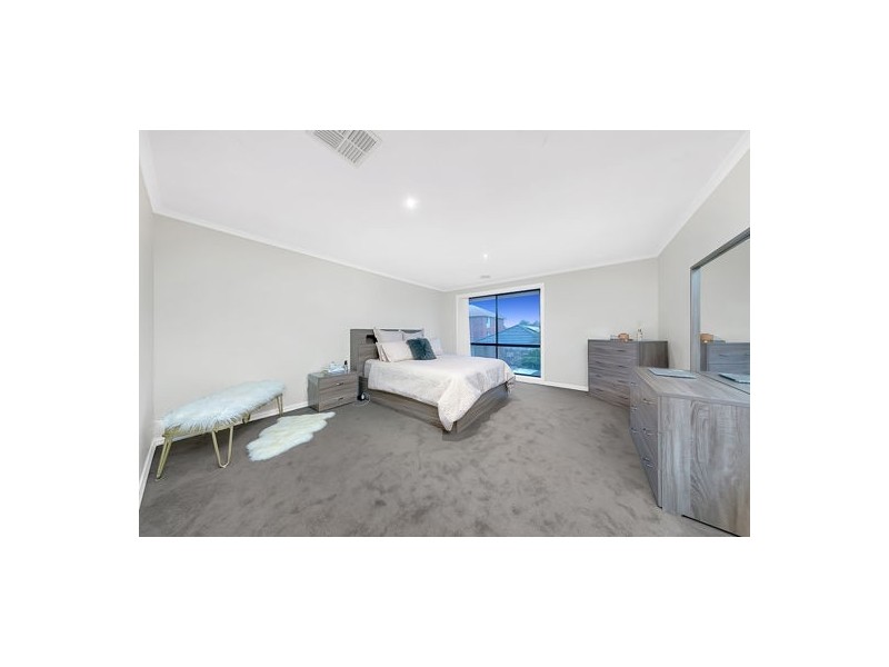 40 Westerfolds Loop, Craigieburn VIC 3064