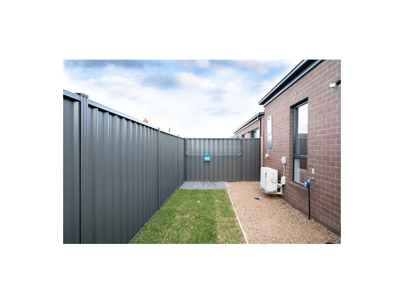 14 Crepe Road, Kalkallo VIC 3064