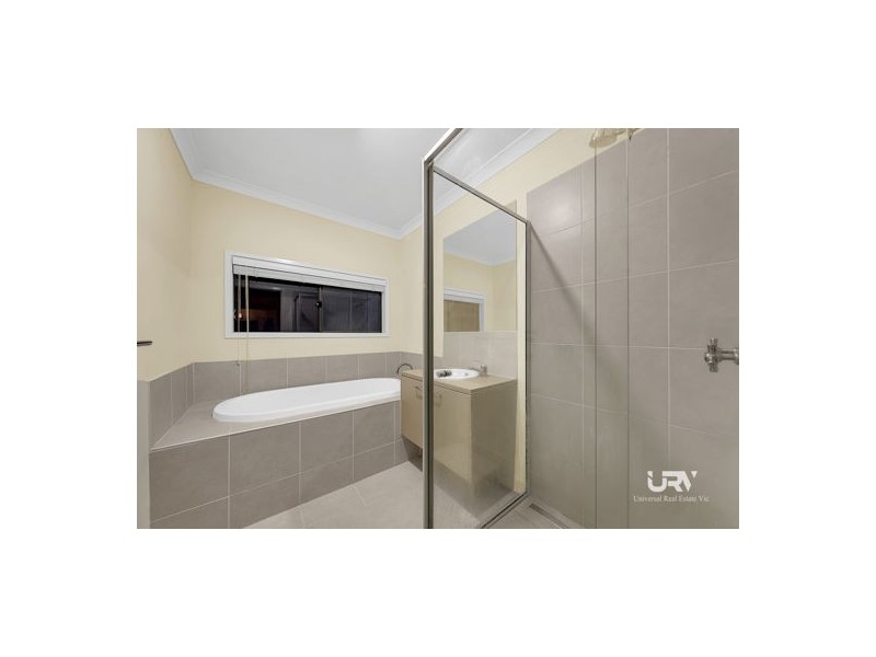 3 Muskwood Drive, Mickleham VIC 3064