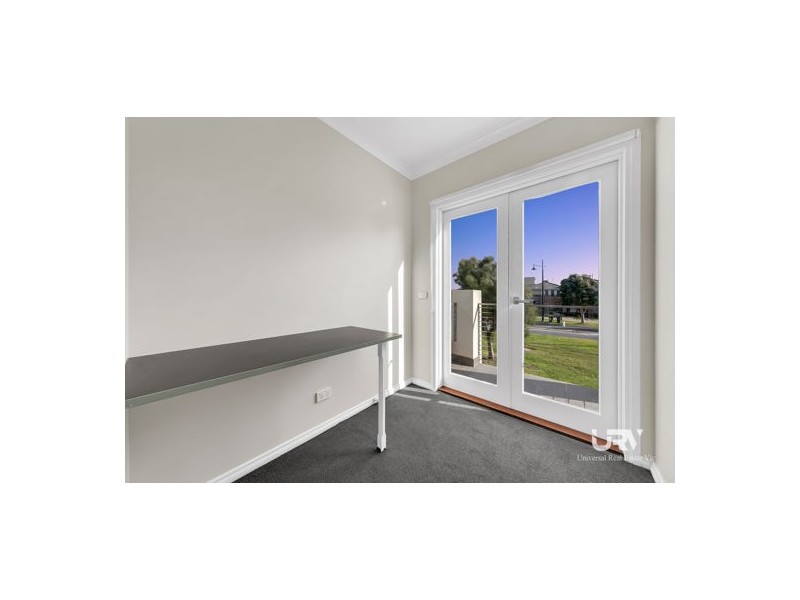 5/1 Clarendon Avenue, Craigieburn VIC 3064