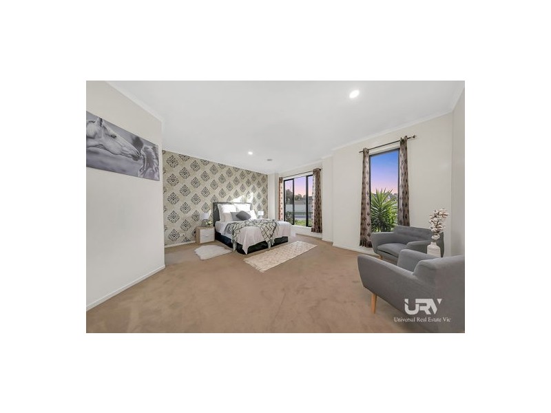 4 Kingdom Court, Roxburgh Park VIC 3064