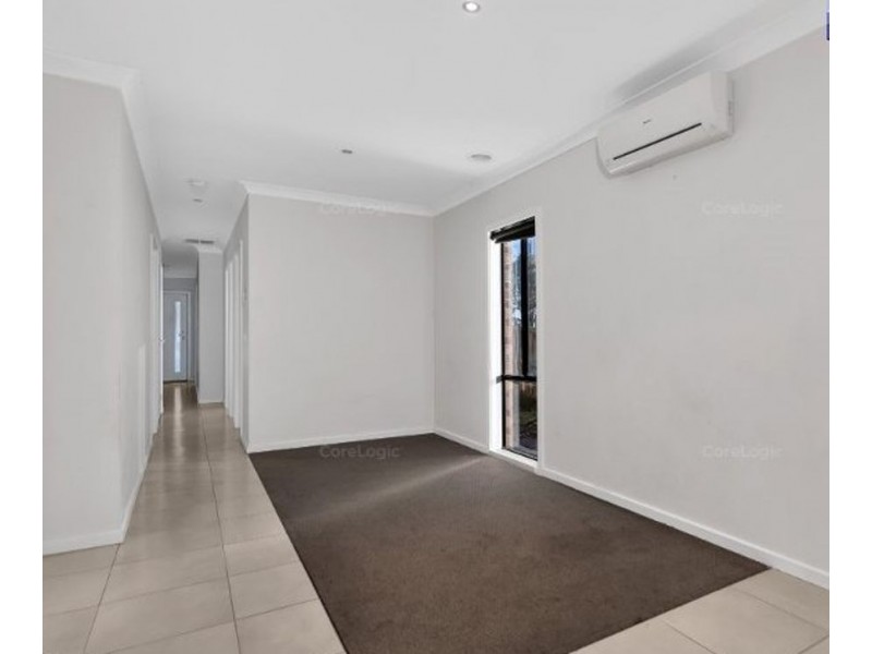 39 Albion Crescent, Mickleham VIC 3064