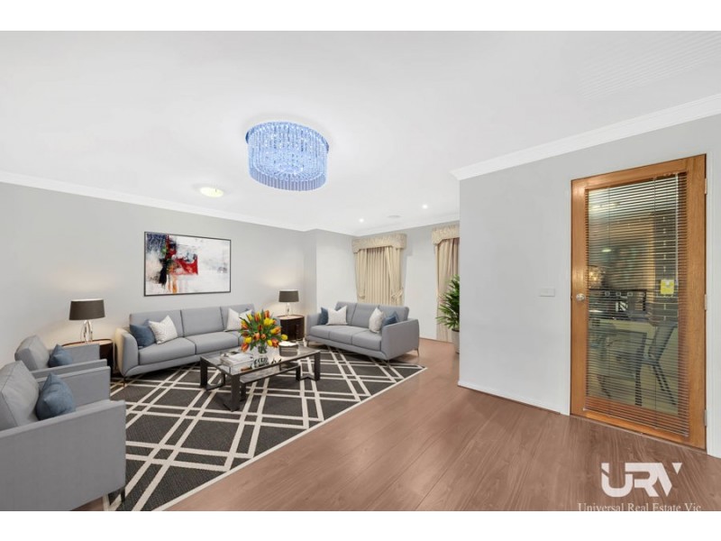 18 Pine Park Drive, Wollert VIC 3750