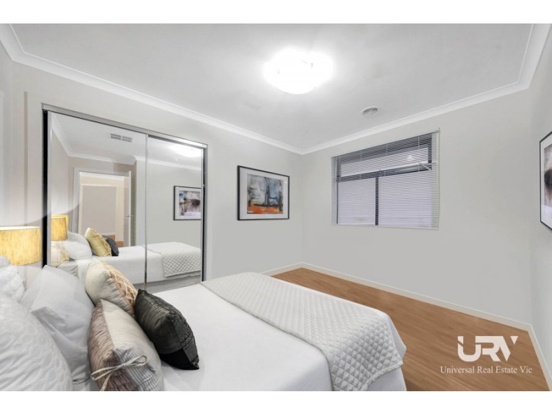 19 Chevery Street, Mickleham VIC 3064