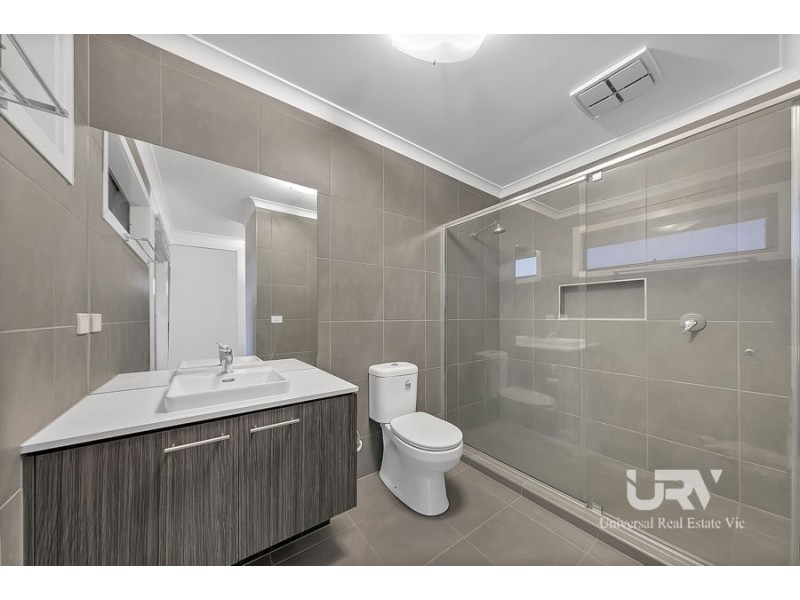 19 Chevery Street, Mickleham VIC 3064