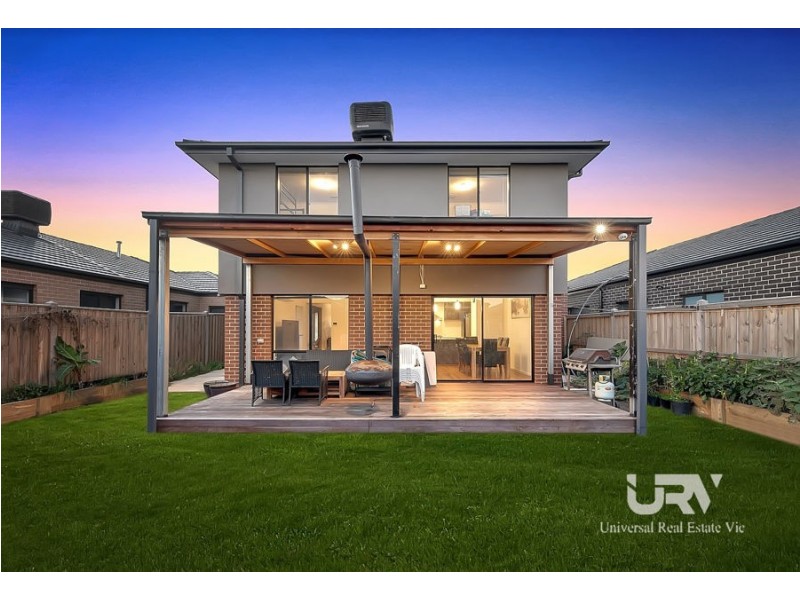 19 Chevery Street, Mickleham VIC 3064