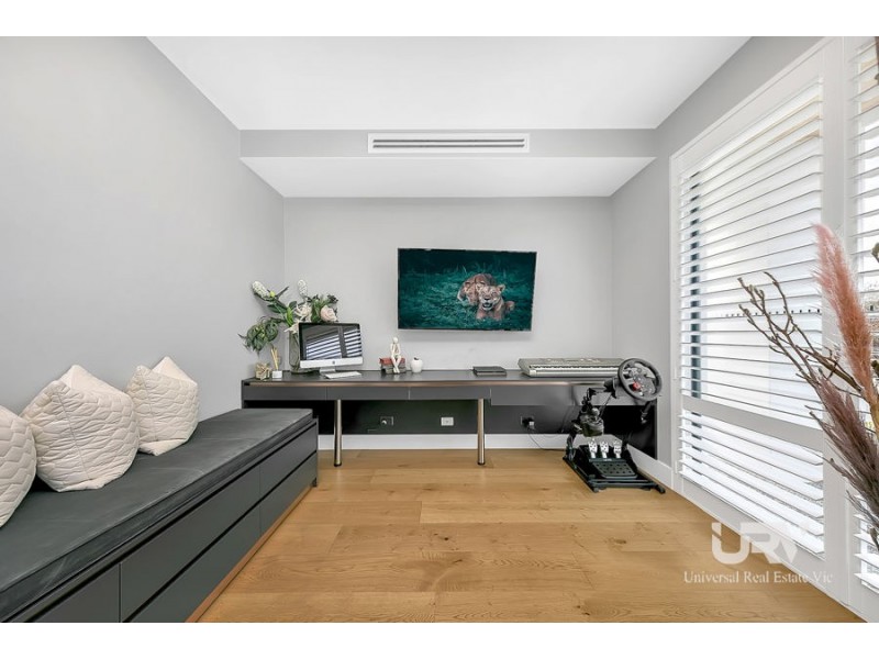 13 Camberwell Parade, Mickleham VIC 3064