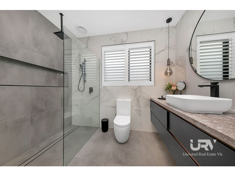 13 Camberwell Parade, Mickleham VIC 3064