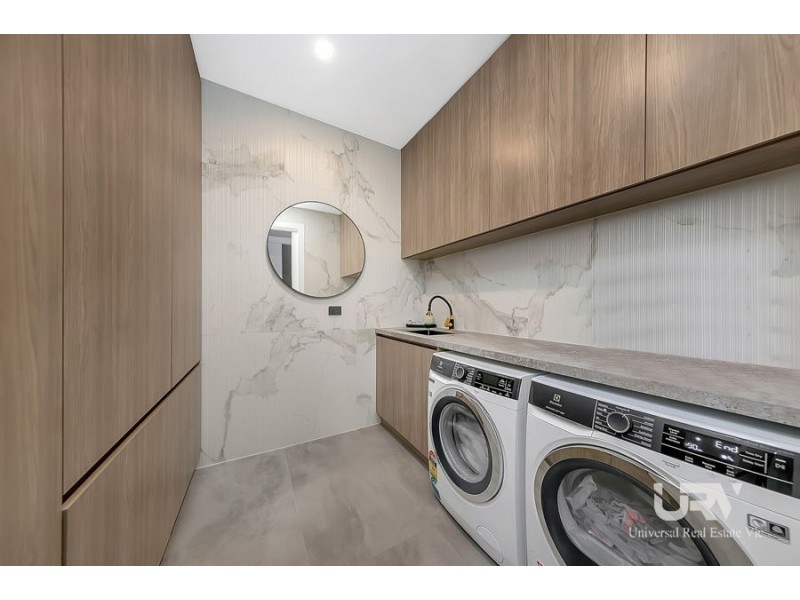 13 Camberwell Parade, Mickleham VIC 3064