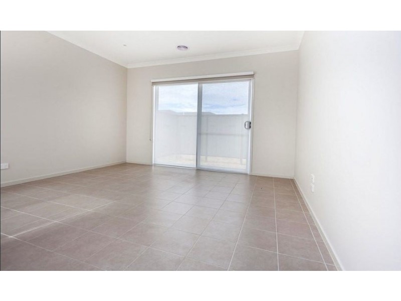 45 Mountleigh Circuit, Craigieburn VIC 3064