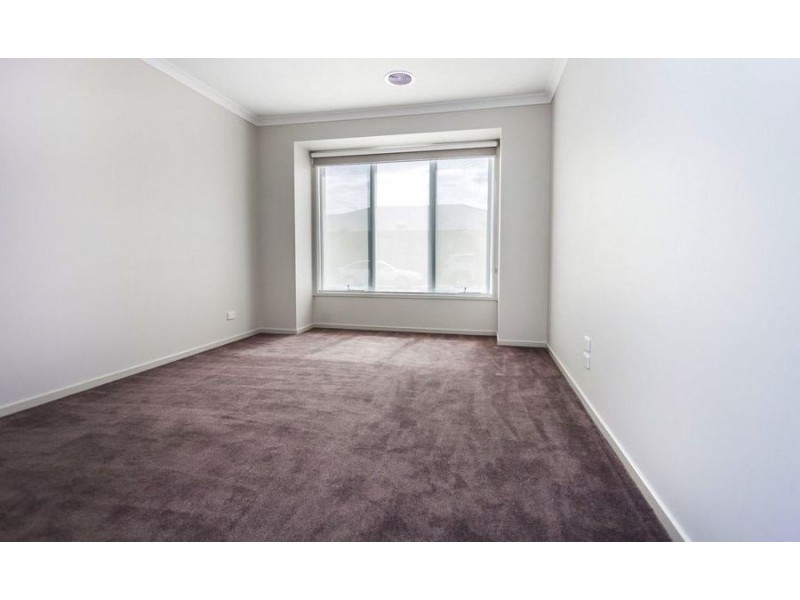 45 Mountleigh Circuit, Craigieburn VIC 3064