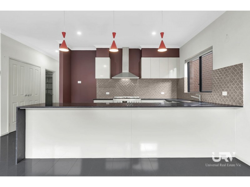 16 Puckle Avenue, Mickleham VIC 3064