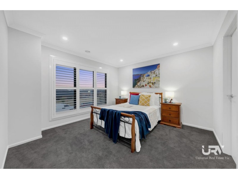 27 Guardian Street, Mickleham VIC 3064