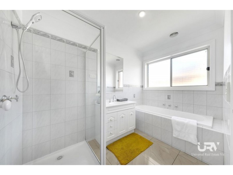 14 Golf View Drive, Craigieburn VIC 3064