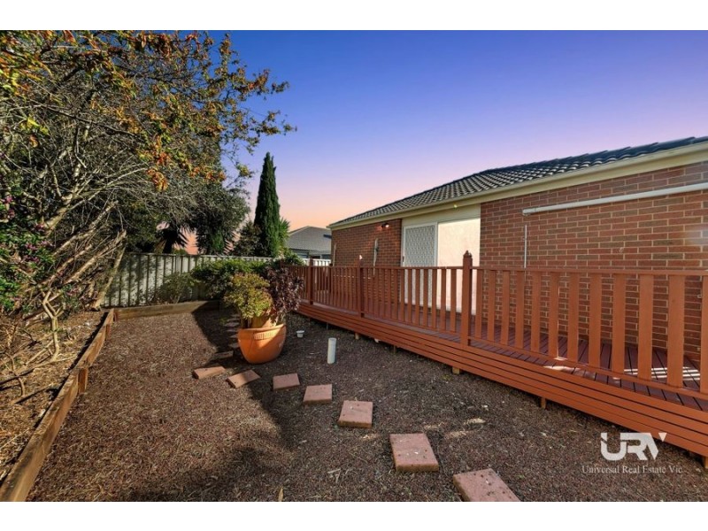 14 Golf View Drive, Craigieburn VIC 3064