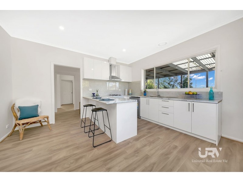 13 Crockett Avenue, Craigieburn VIC 3064