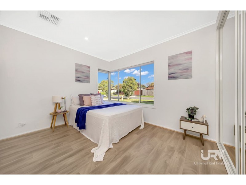 13 Crockett Avenue, Craigieburn VIC 3064
