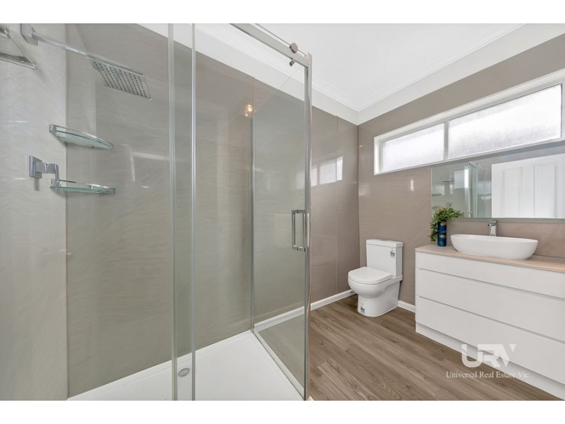 13 Crockett Avenue, Craigieburn VIC 3064