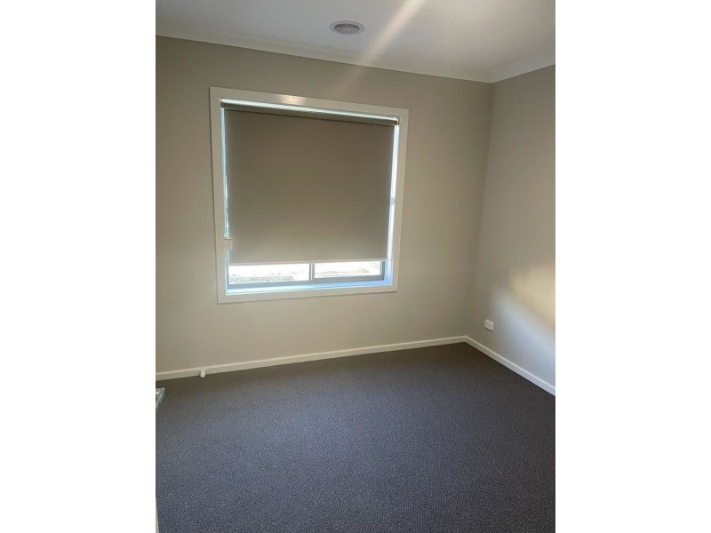 8 Conebush street, Kalkallo VIC 3064