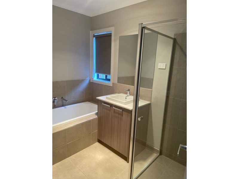 8 Conebush street, Kalkallo VIC 3064