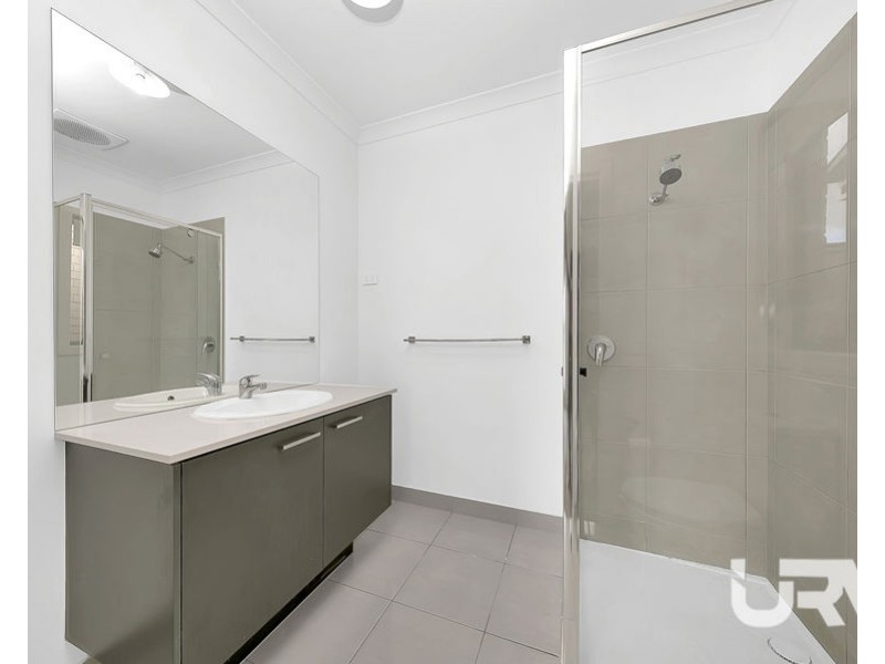 21 Brossard Road, Mickleham VIC 3064