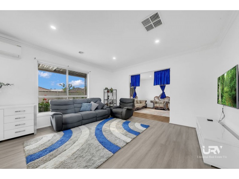 16 Classic Place, Craigieburn VIC 3064