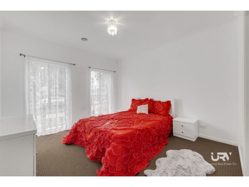 16 Classic Place, Craigieburn VIC 3064