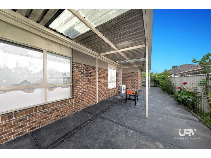 16 Classic Place, Craigieburn VIC 3064