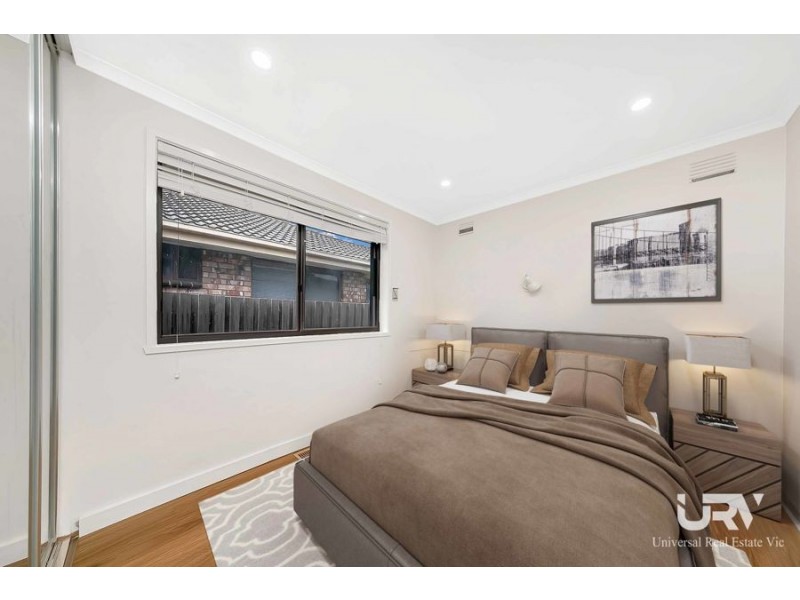 43 Langdon Crescent, Craigieburn VIC 3064
