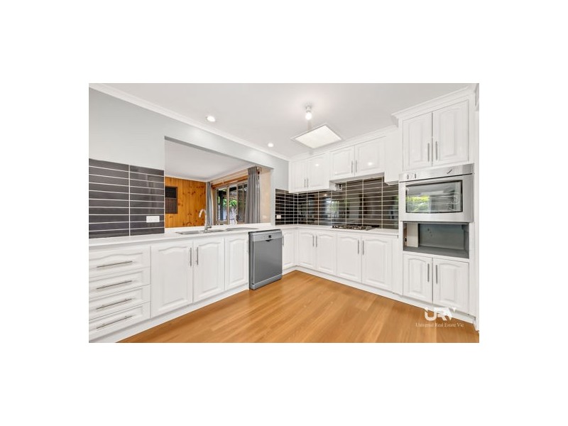 77 Langdon Crescent, Craigieburn VIC 3064