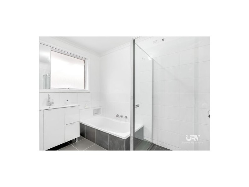 77 Langdon Crescent, Craigieburn VIC 3064