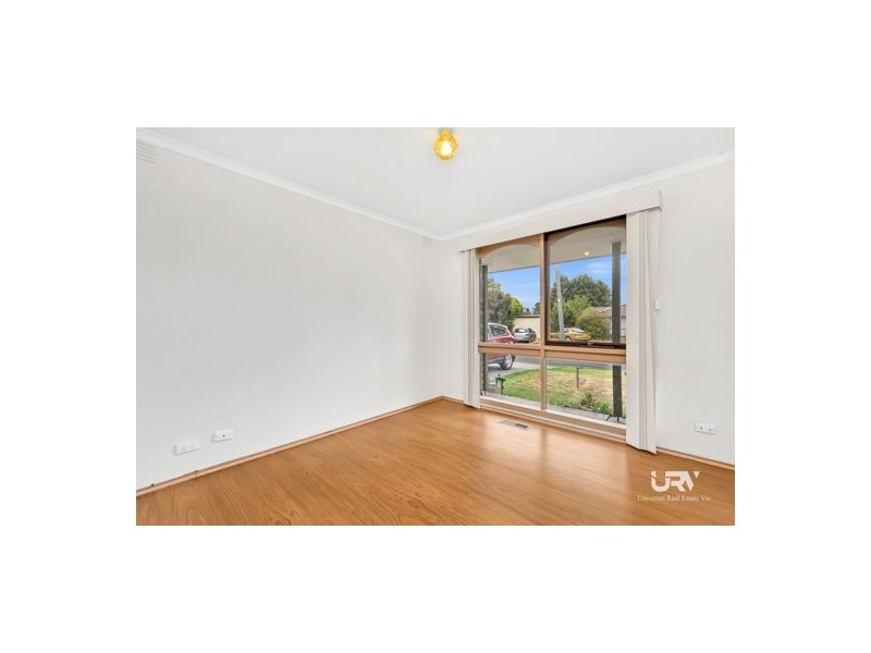 77 Langdon Crescent, Craigieburn VIC 3064