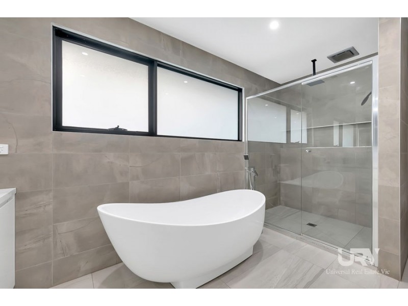 3 Arena Avenue, Roxburgh Park VIC 3064