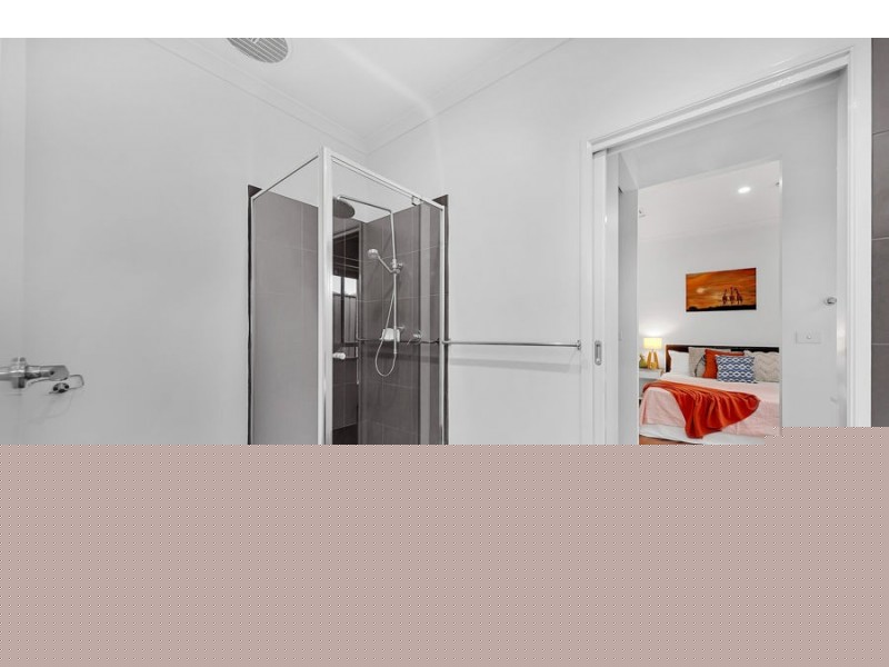 32 Ben Loman Circuit, Craigieburn VIC 3064
