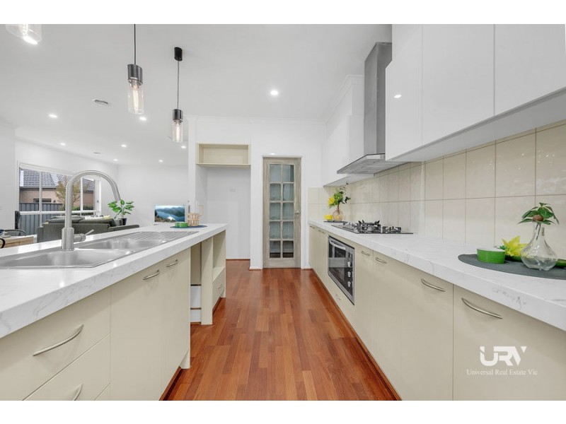 32 Ben Loman Circuit, Craigieburn VIC 3064