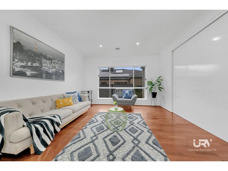 32 Ben Loman Circuit, Craigieburn VIC 3064
