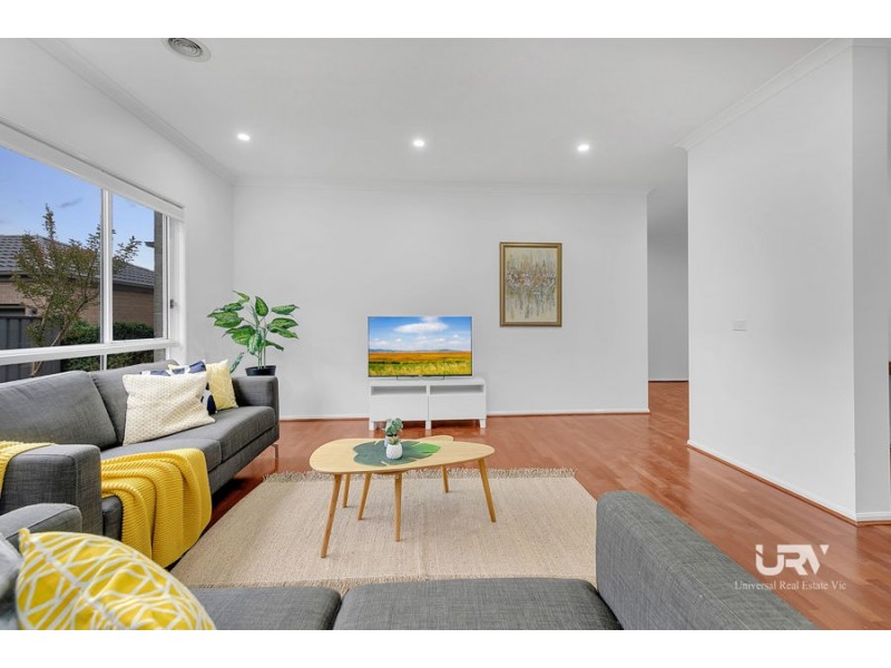 32 Ben Loman Circuit, Craigieburn VIC 3064