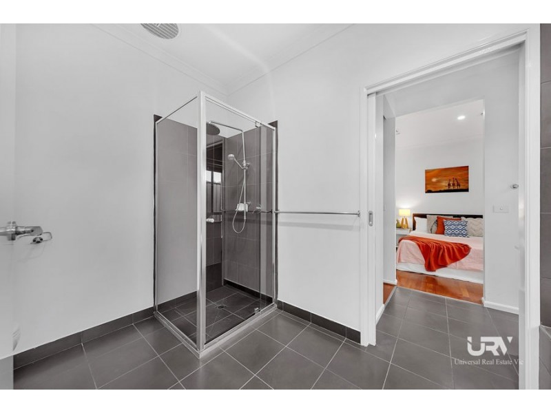 32 Ben Loman Circuit, Craigieburn VIC 3064