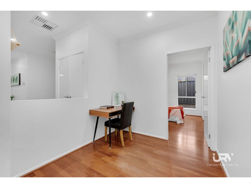 32 Ben Loman Circuit, Craigieburn VIC 3064