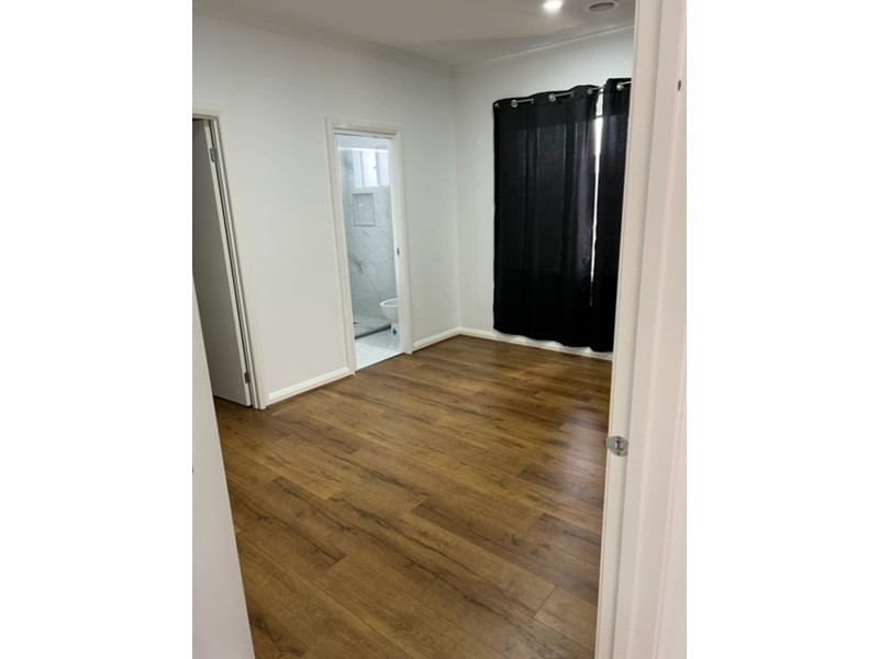 27 Gossia Avenue, Craigieburn VIC 3064