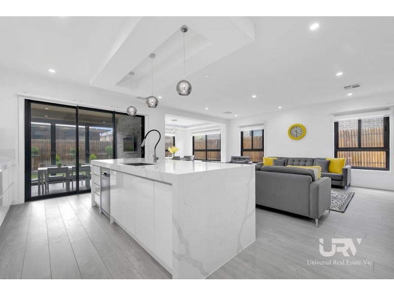14 Echelon Street, Craigieburn VIC 3064